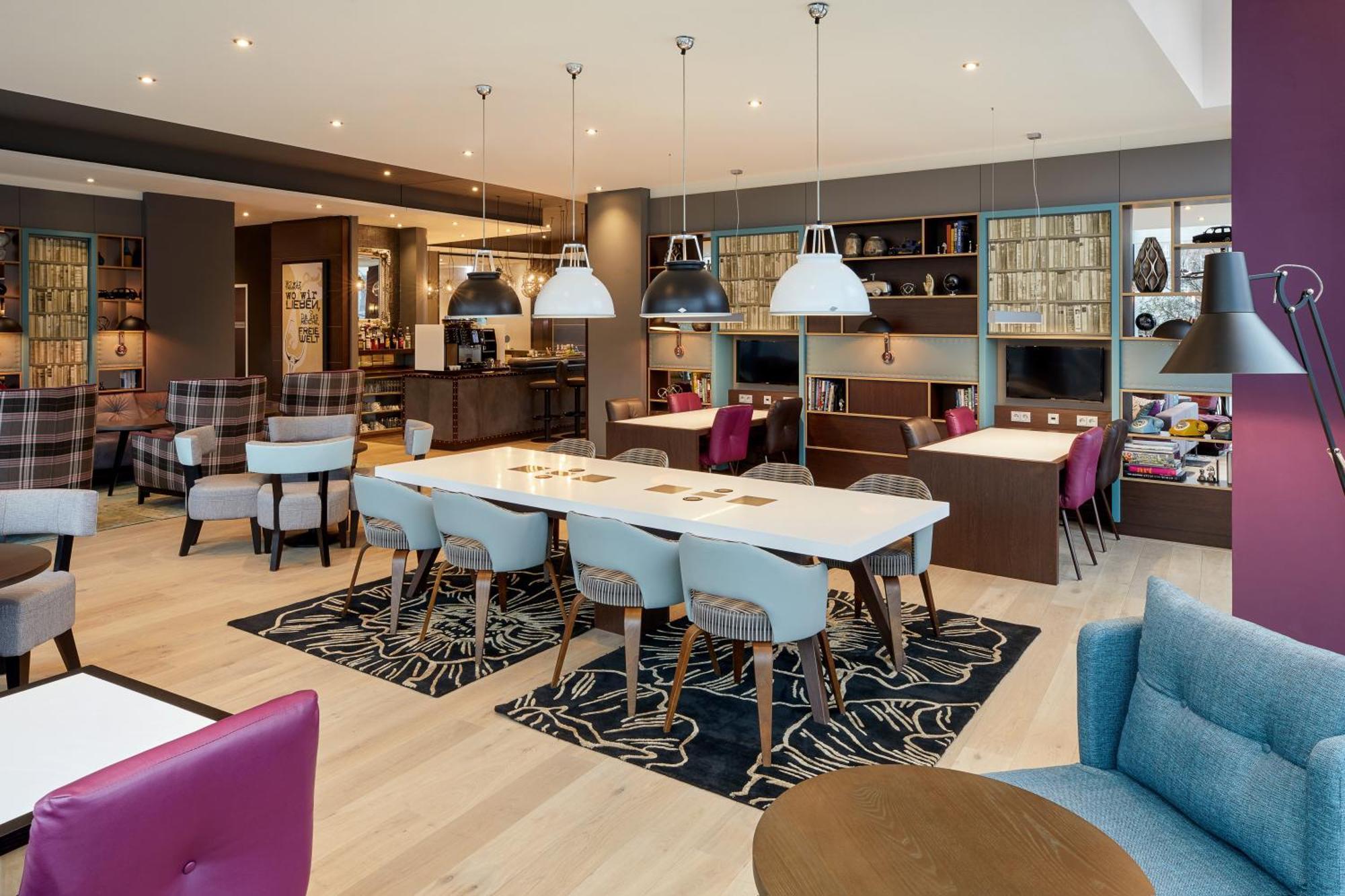 Premier Inn Hamburg City Zentrum Exterior photo